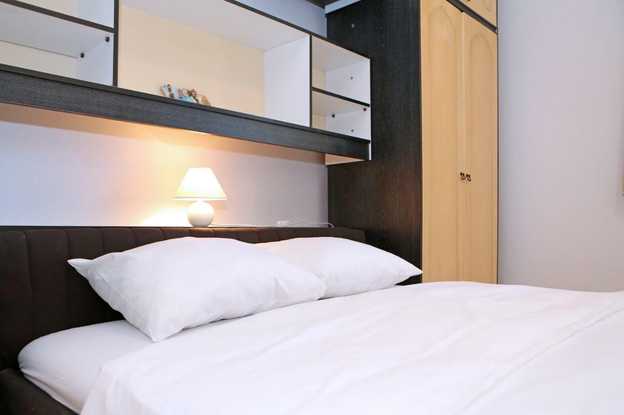 Apartman Charlie Vrsi Exteriör bild
