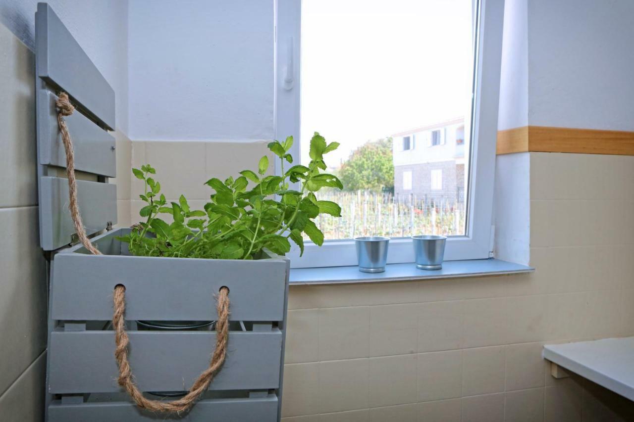 Apartman Charlie Vrsi Exteriör bild